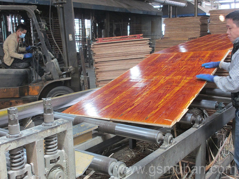 工程膠合板價格多少一張?減少 50%左右費用 工程膠合板價格多少一張?減少 50%左右費用